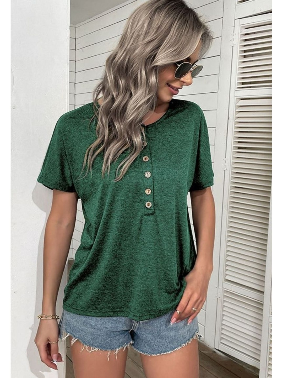 

StyleCast Women Solid Round Neck T-shirt, Green
