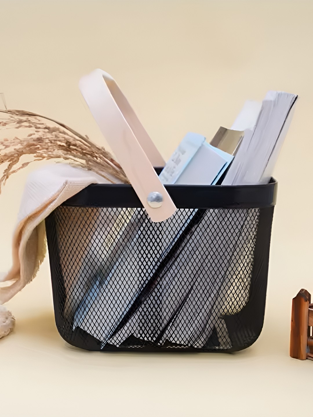 

UMAI Black Self Design Mesh Multi-Utility Metal Cloth Organiser