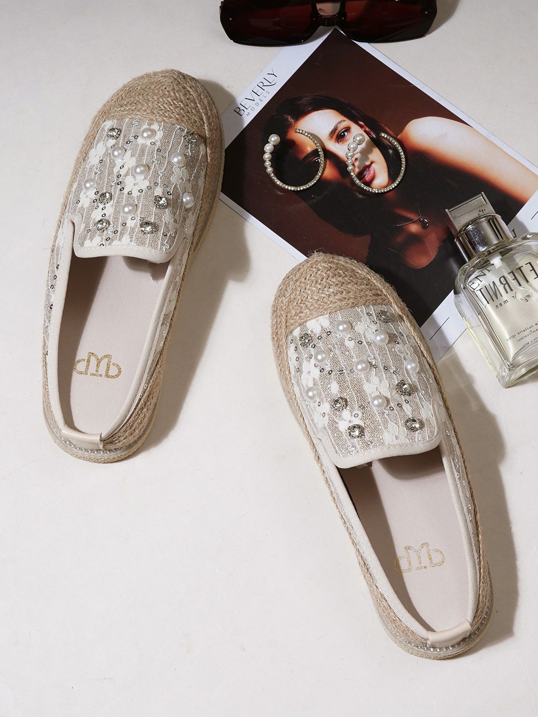 

THE WHITE POLE Women Western - Embellished Loafers, Beige