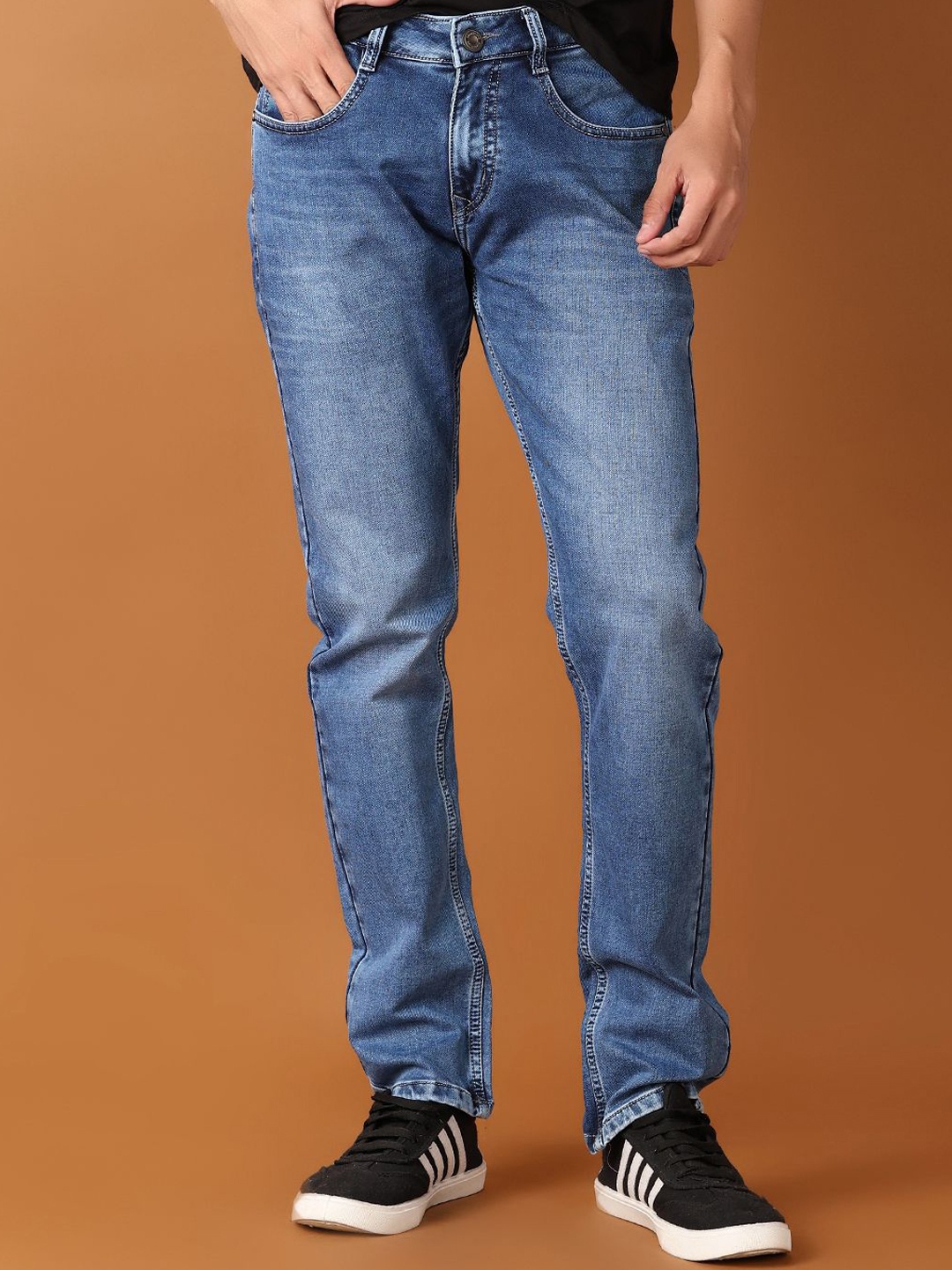 

V-Mart Men Slim Fit Clean Look Light Fade Jeans, Blue