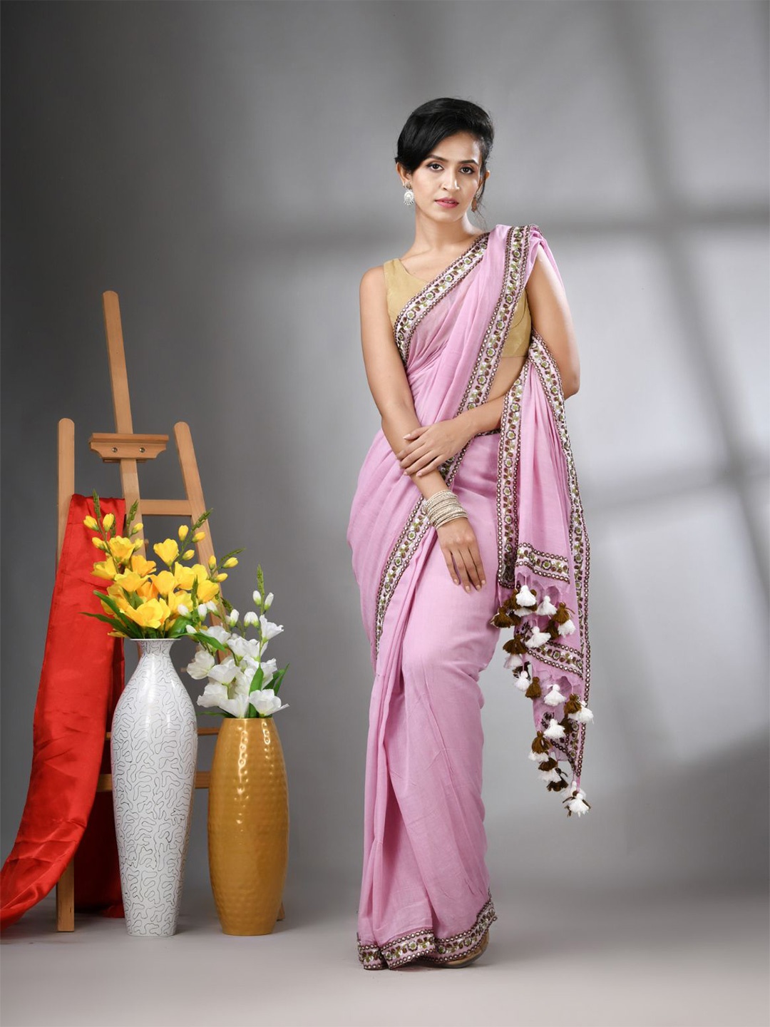 

Charukriti Embroidered Pure Cotton Saree, Lavender