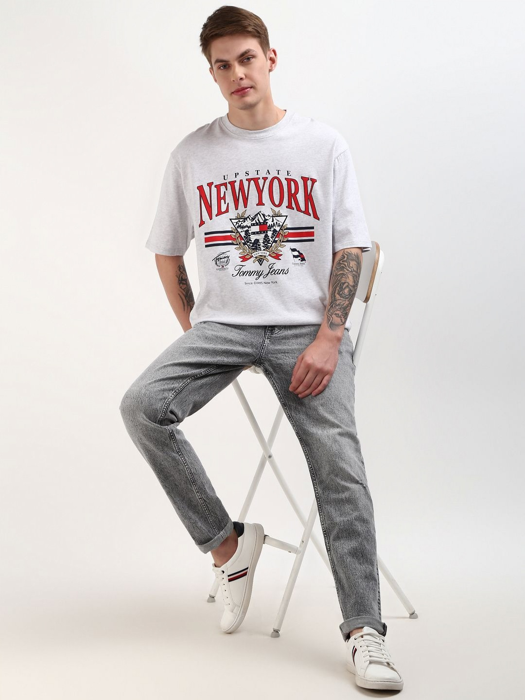 

Tommy Hilfiger Men Graphic Printed Round Neck Pure Cotton Relaxed Fit T-shirt, Grey