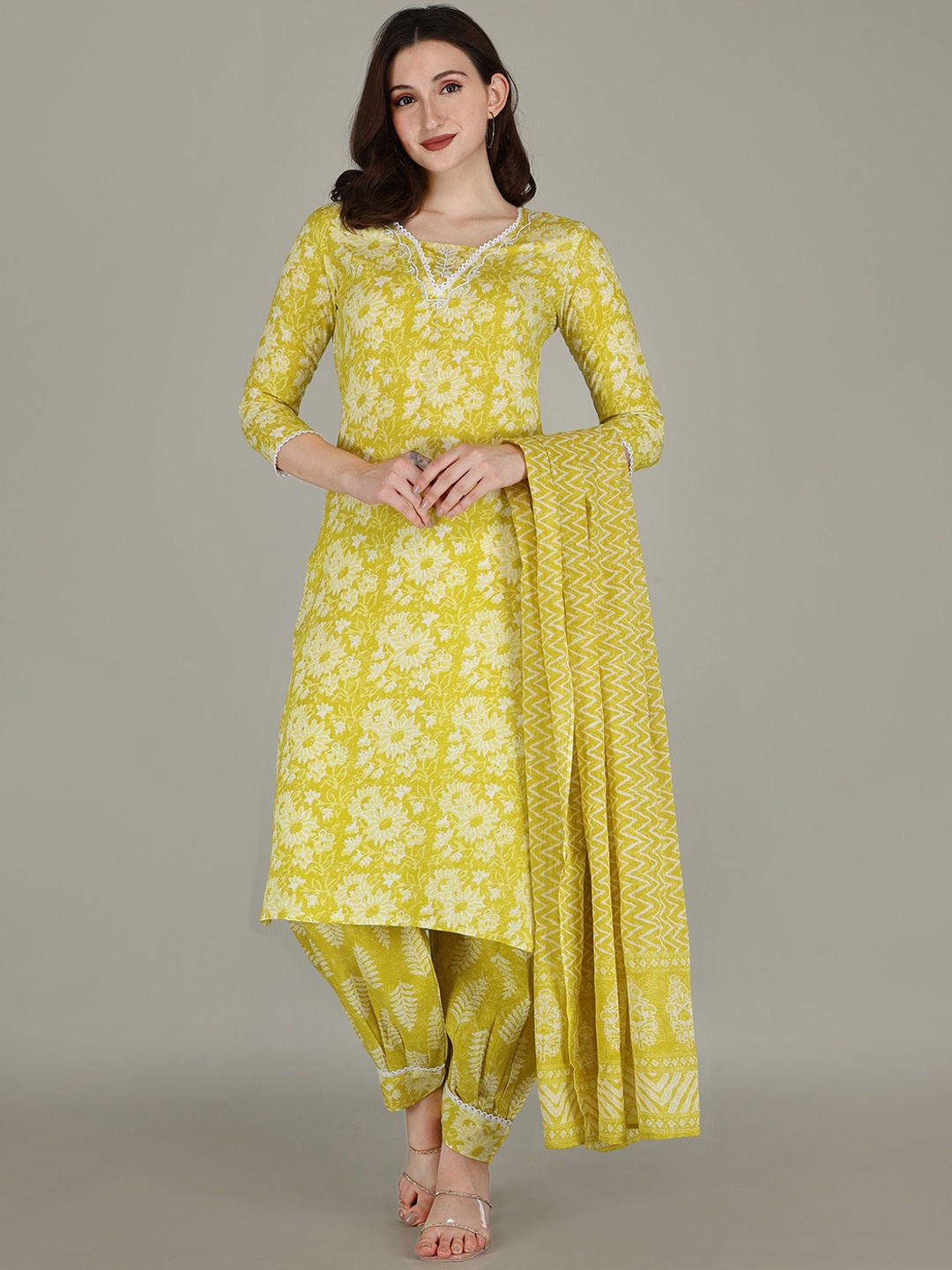 

PARTHVI Floral Printed Thread Work Kurta with Salwar & Dupatta, Yellow