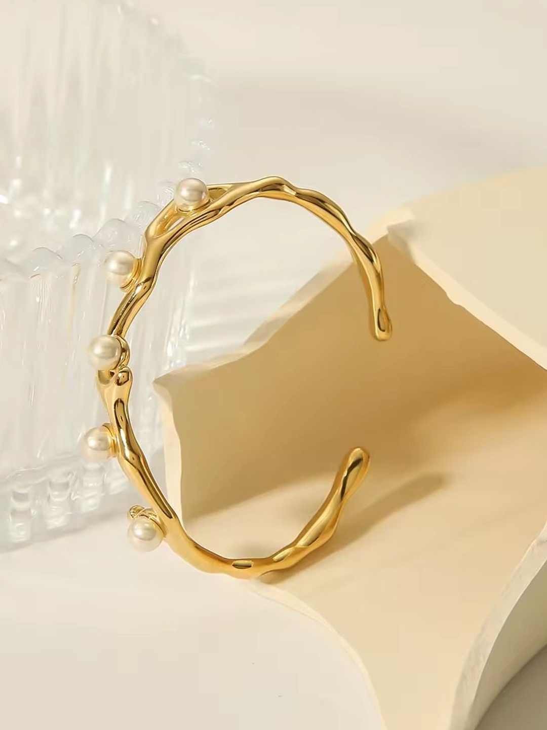 

MEENAZ Gold-Plated Stainless Steel Anti Tarnish Beaded Bangle-Style Bracelet