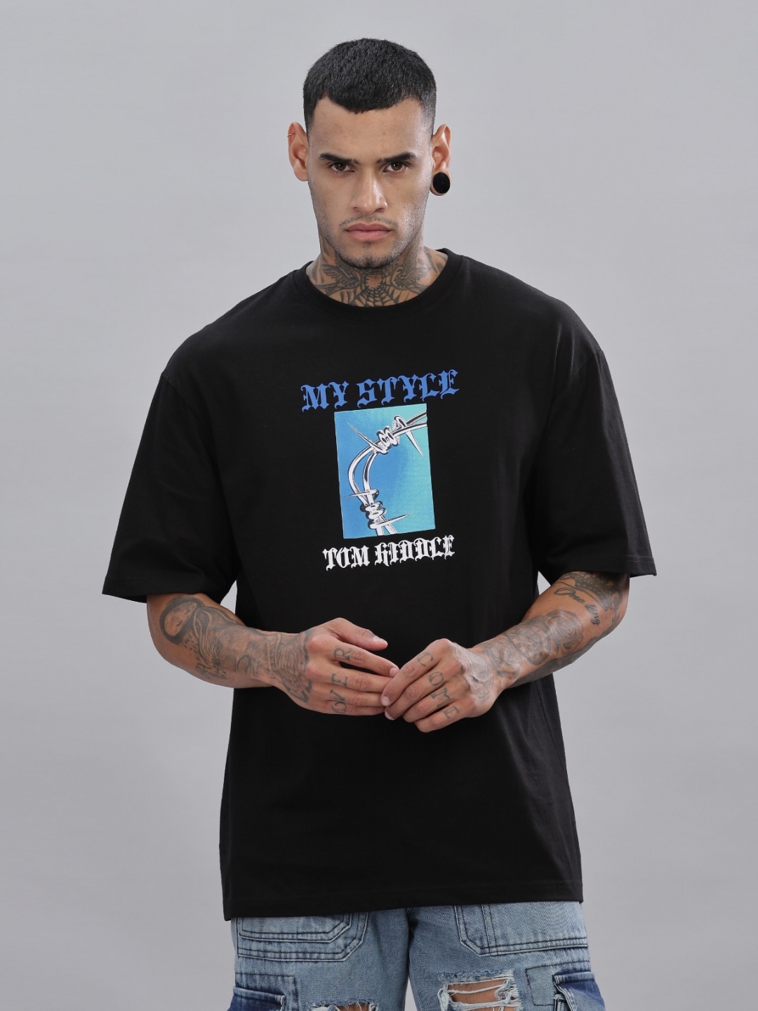 

TOMHIDDLE Men Graphic Printed Round Neck Cotton Oversized T-shirt, Black