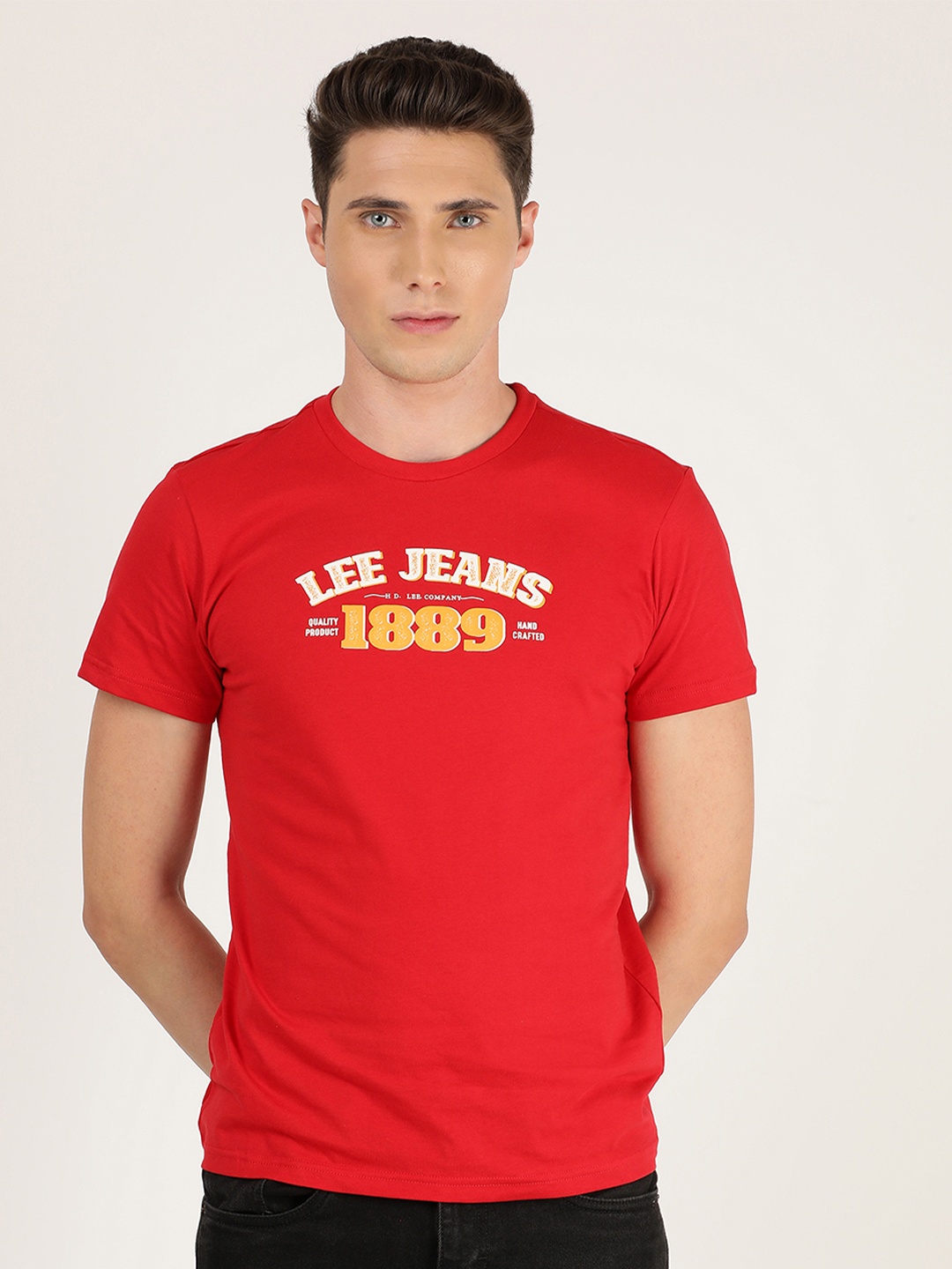

Lee Men Red Typography Printed Slim Fit Cotton T-shirt