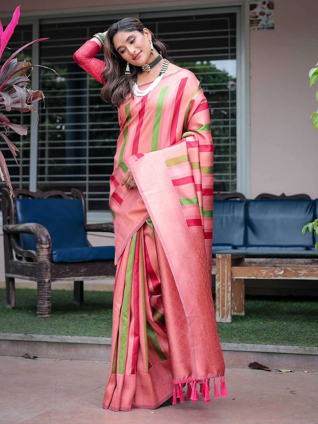 

Kandora Woven Design Zari Pure Silk Kanjeevaram Saree, Peach