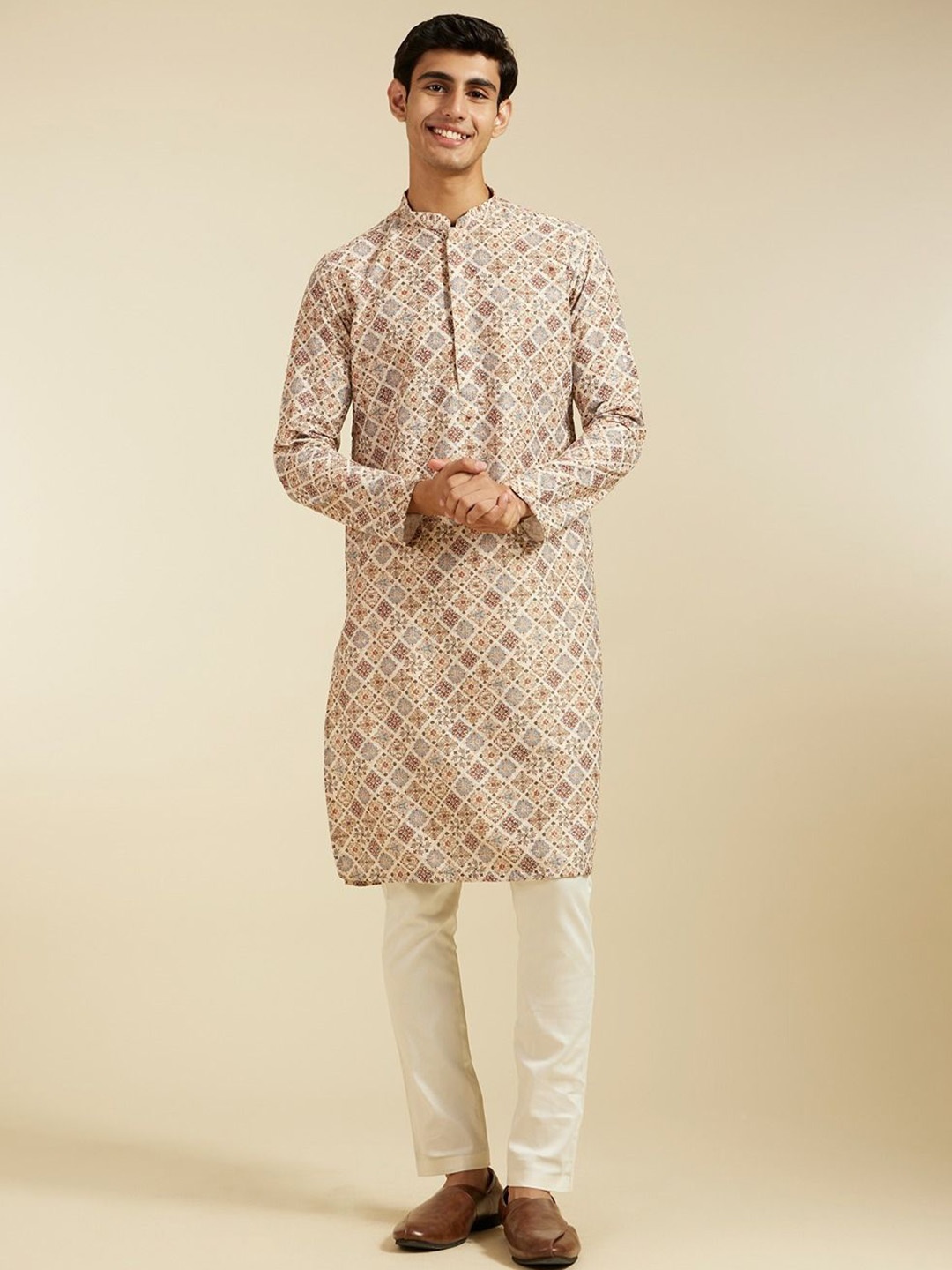 

Diwas by Manyavar Floral Printed & Chikankari Embroidered Straight Kurta, Beige