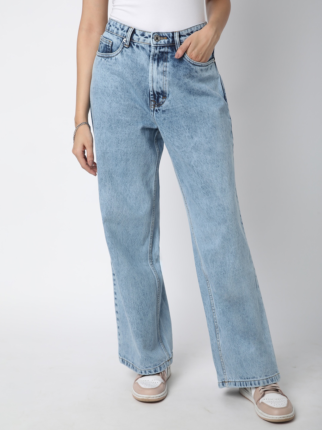 

R&B Women Relaxed Fit Heavy Fade Jeans, Blue