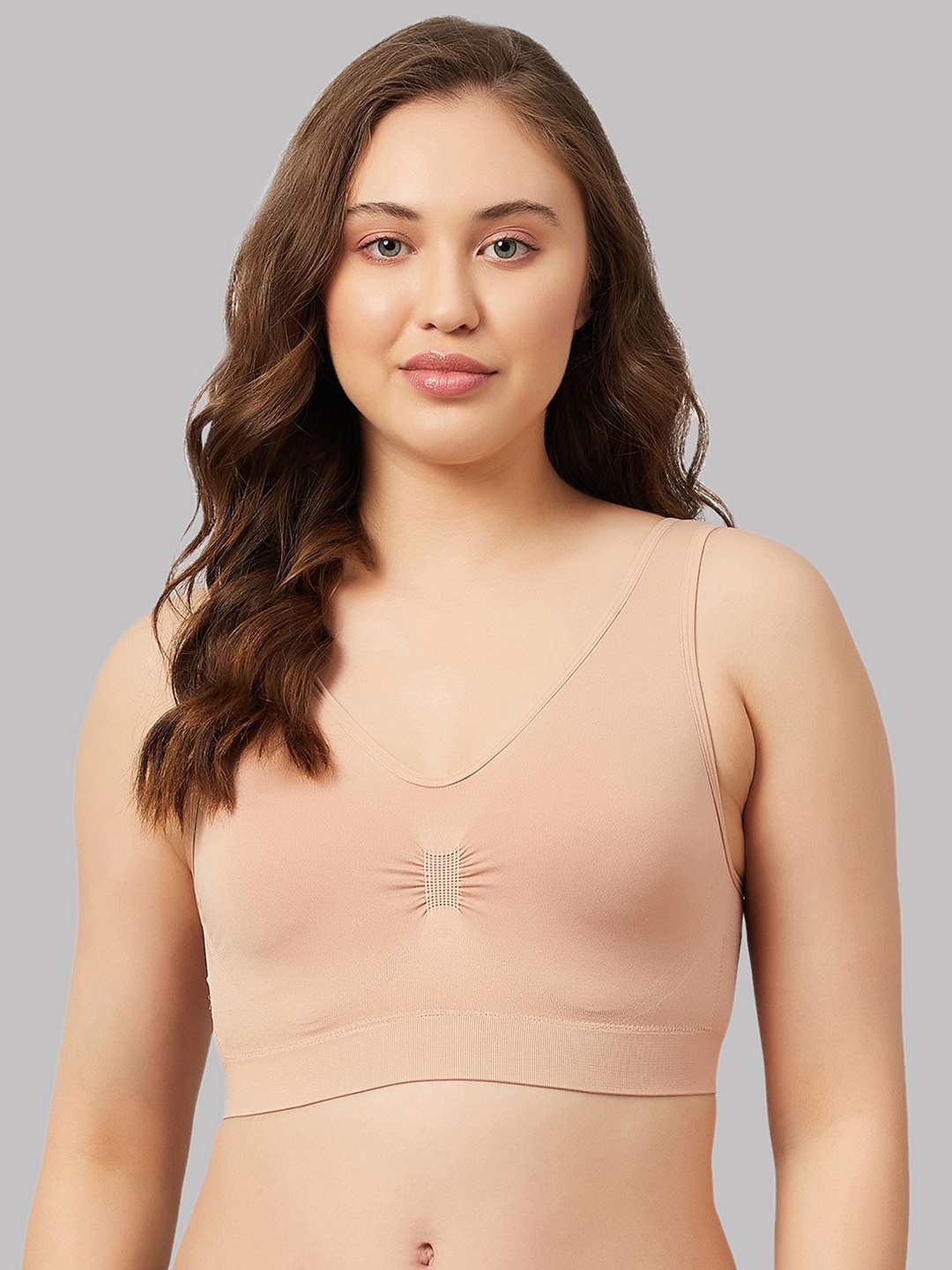 

DressBerry Seamless Bra Medium Coverage Lightly Padded, Nude
