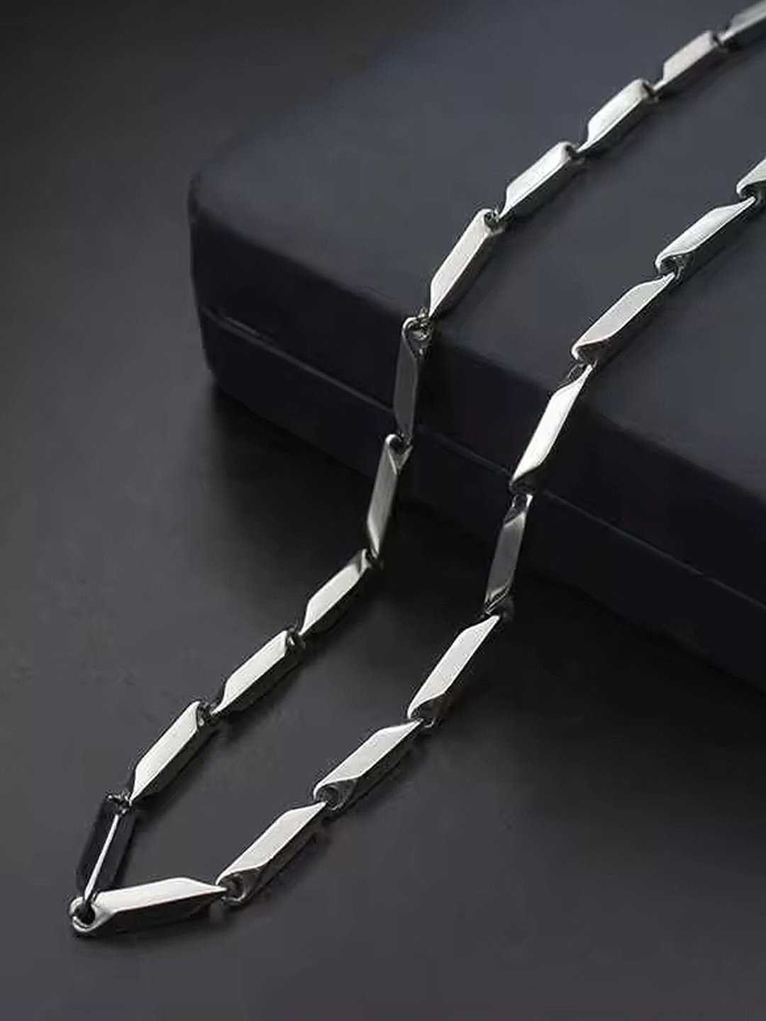 

Heer Collection Unisex Silver-Plated Chain