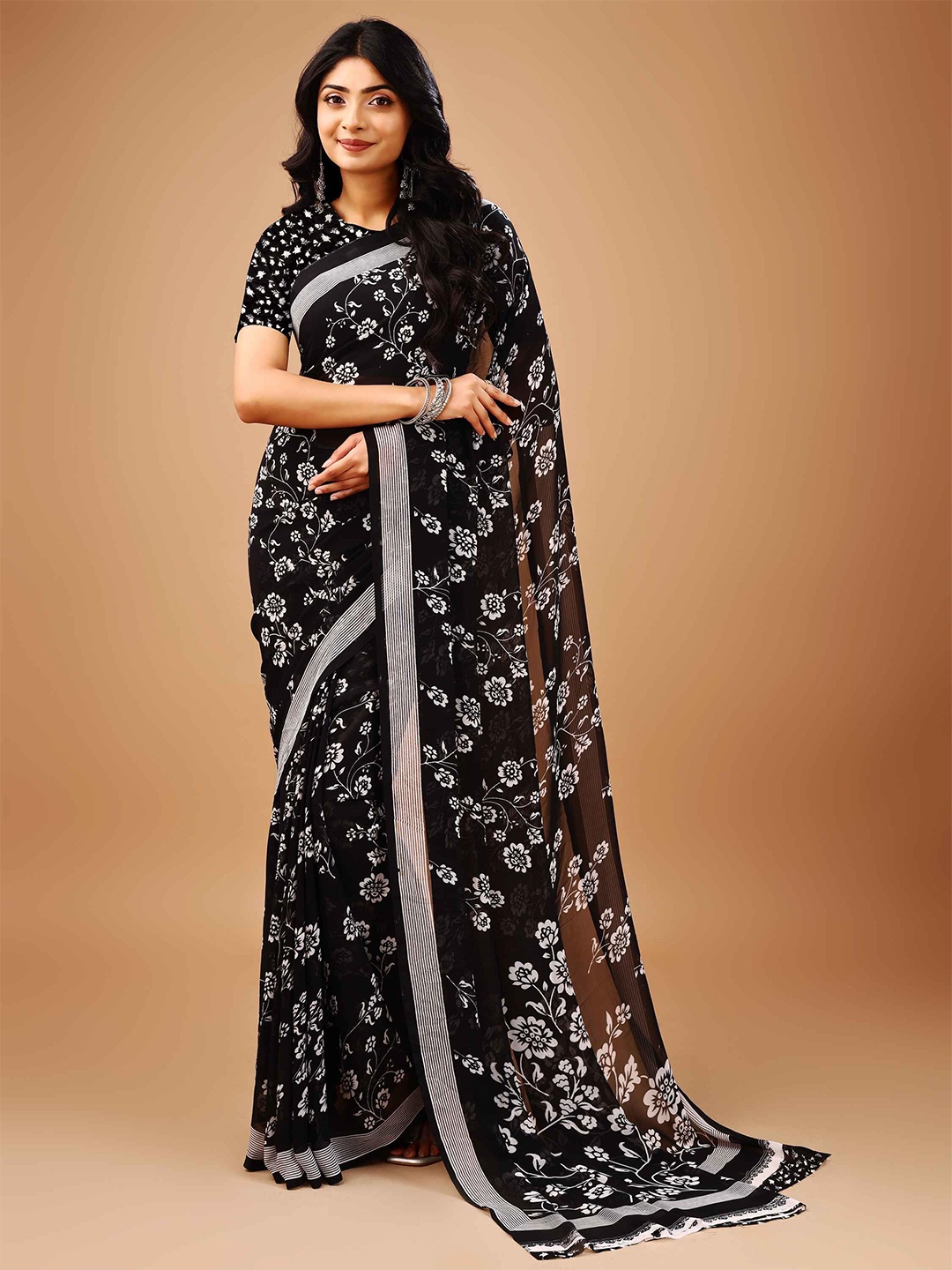 

Leelavati Floral Poly Chiffon Saree, Black