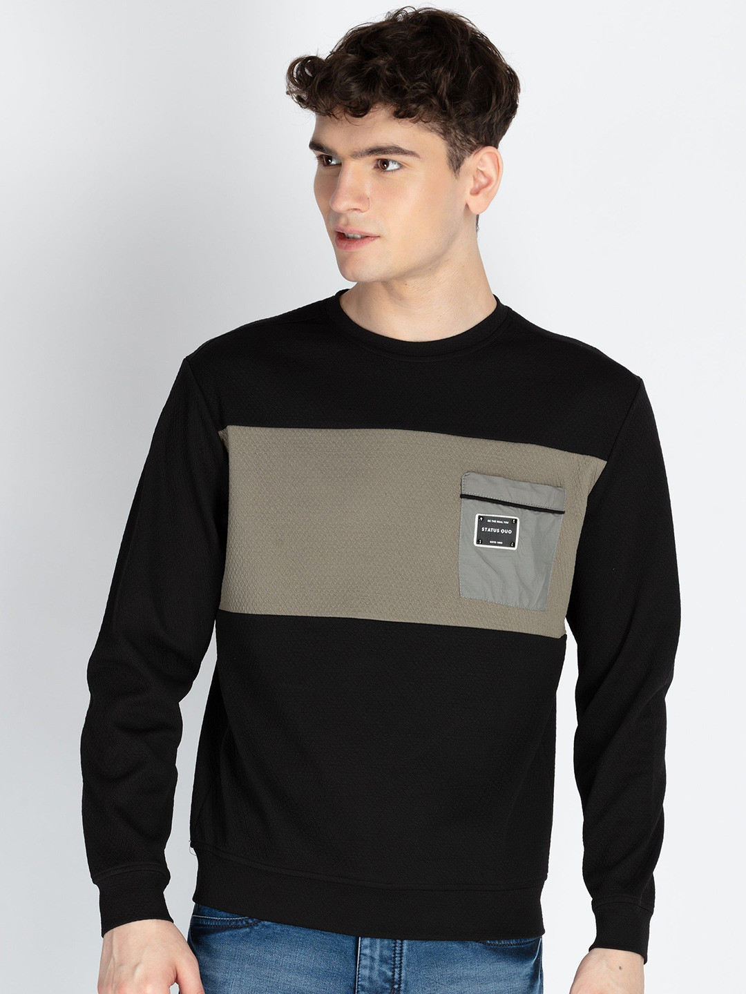 

Status Quo Men Colourblocked Hooded Sweatshirt, Black
