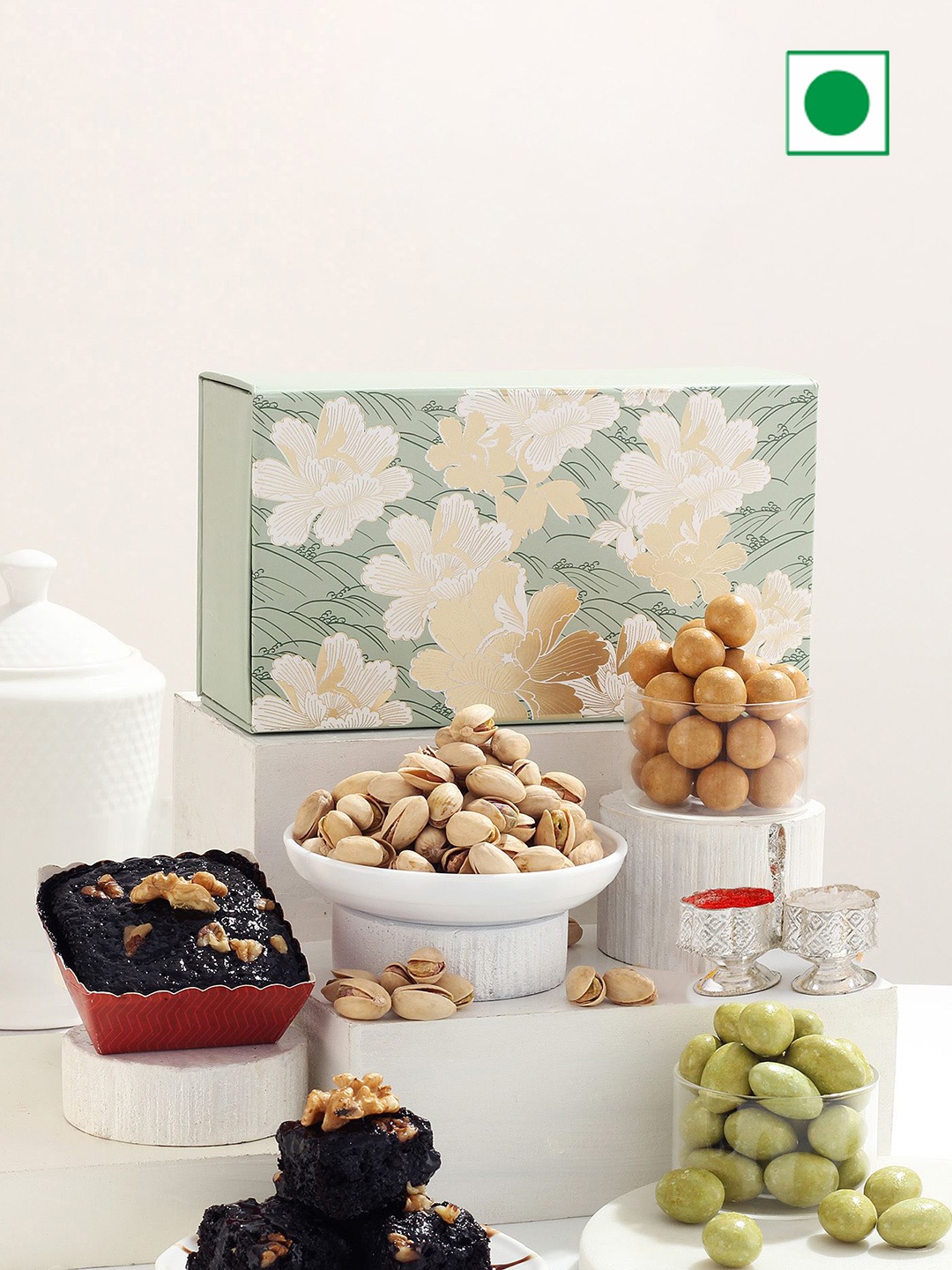 

IGP Set Of 4 Eternal Bond Bhai Dooj Gift Hamper With Roli Chawal, Yellow