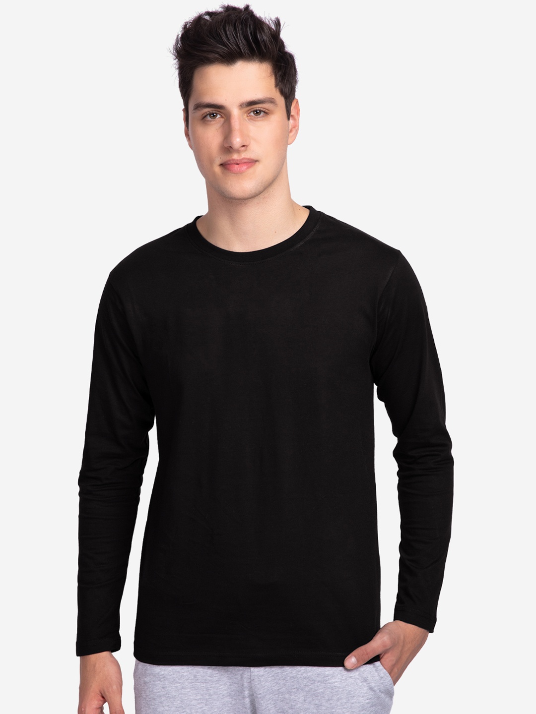 

Bewakoof Men Black Solid Round Neck Pure Cotton T-shirt