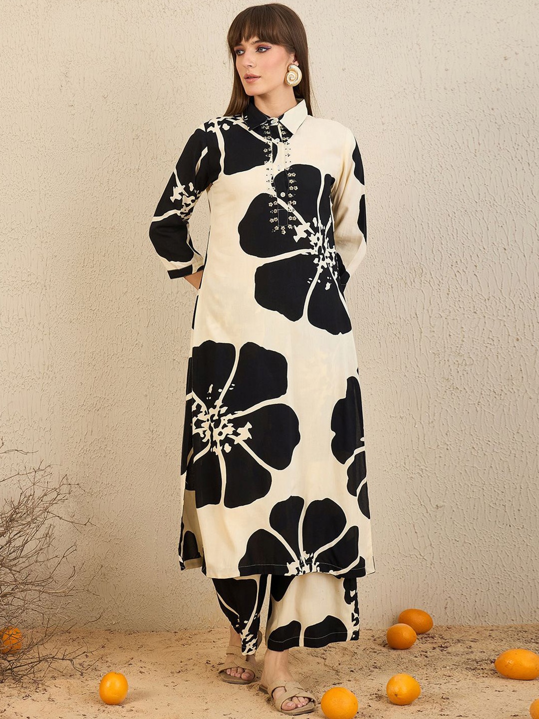 

Indo Era Floral Printed Straight Kurta With Palazzos, Off white
