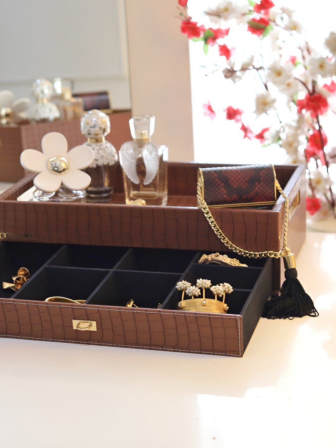

CasaGold Brown 2024 Wood 1 Pieces Serving Tray