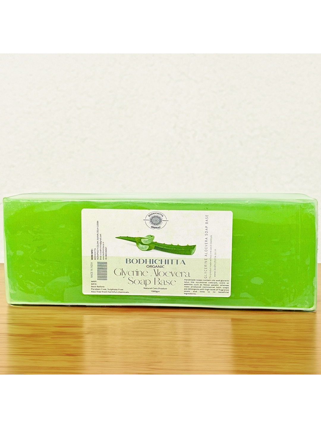 

Bodhichitta Glycerin Aloevera Soap Base-1000 g, Green