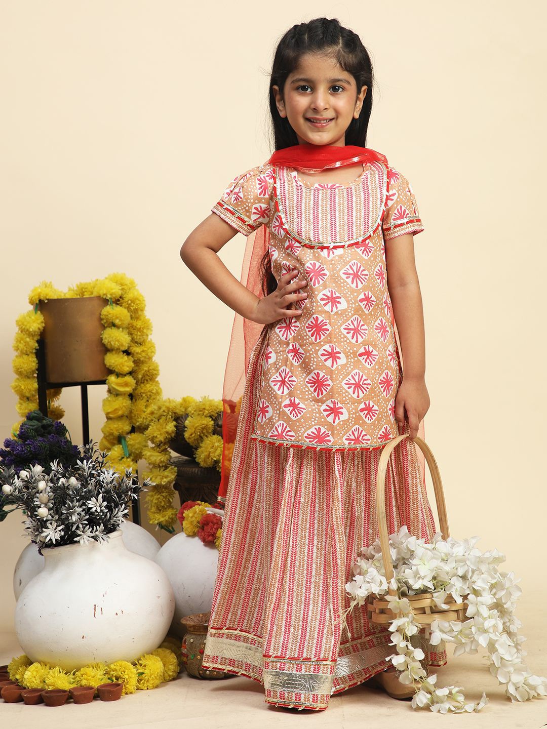

Cutiekins Girls Printed Ready to Wear Lehenga & Blouse With Dupatta, Nude