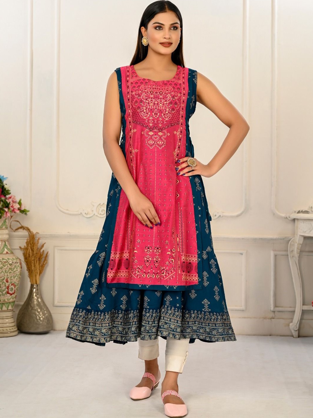 

JIVORA Printed Flared Kurta, Blue