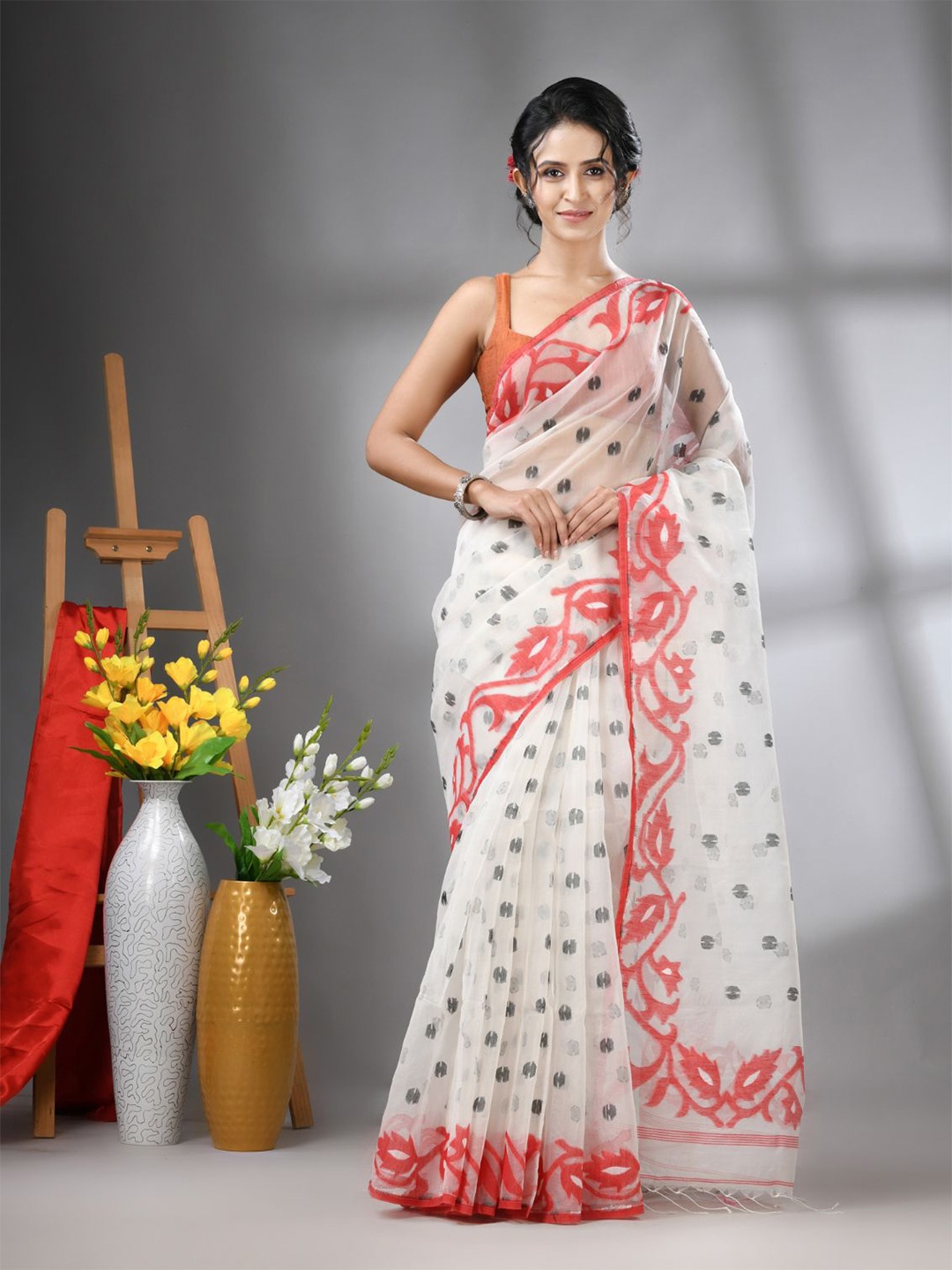 

Charukriti Ethnic Motifs Pure Silk Saree, White