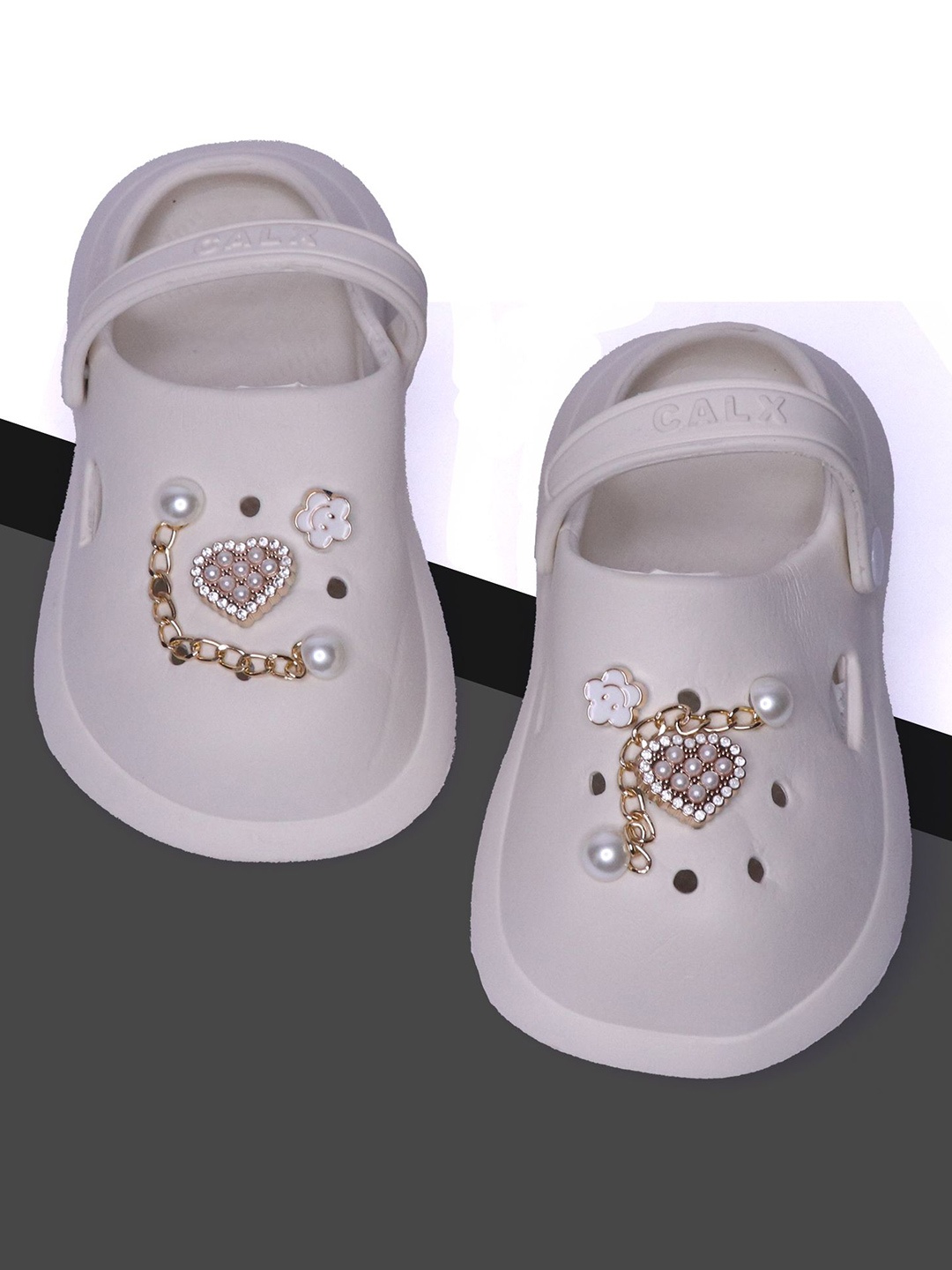 

FEETWELL SHOES Girls Croslite Clogs, White