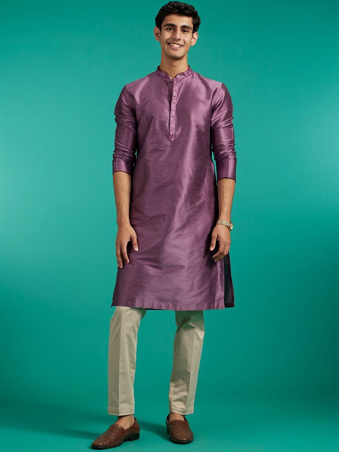 

Diwas by Manyavar Mandarin Collar Straight Kurta, Purple