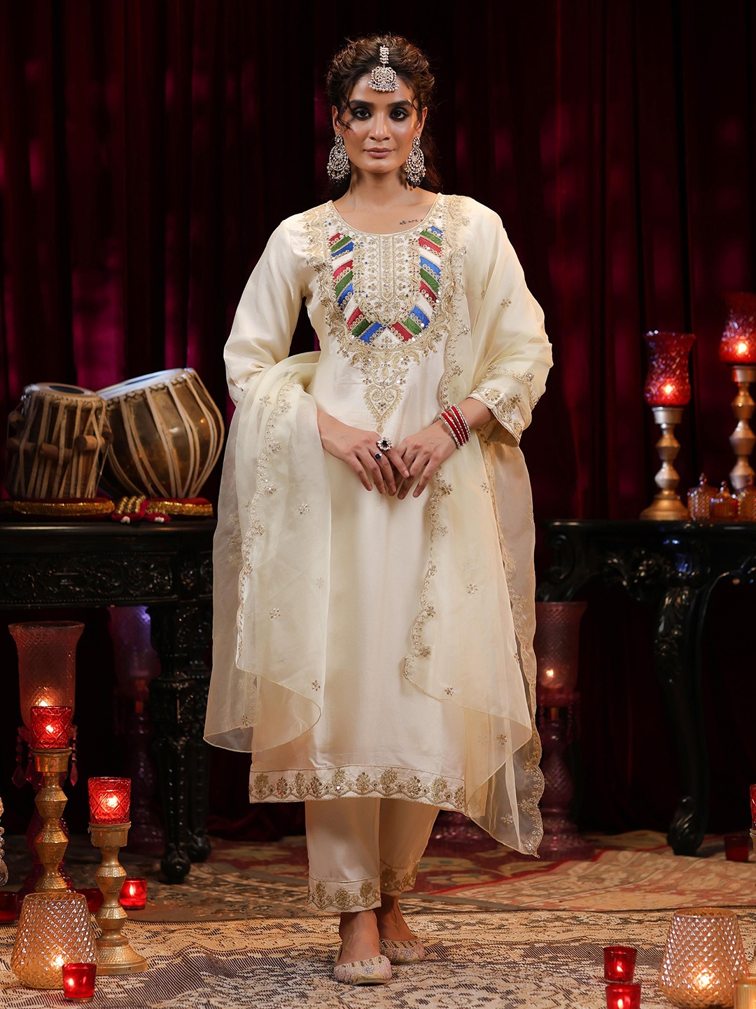 

SCAKHI Floral Embroidered Sequinned Dupion Silk Straight Kurta with Trousers & Dupatta, Cream