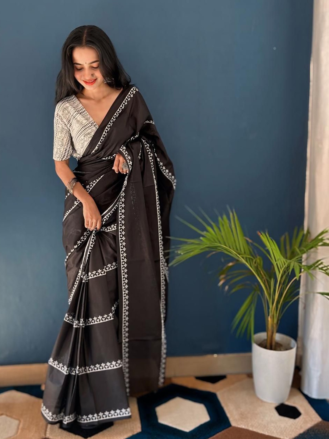 

Anouk Ethnic Motifs Pure Cotton Bagh Saree, Black
