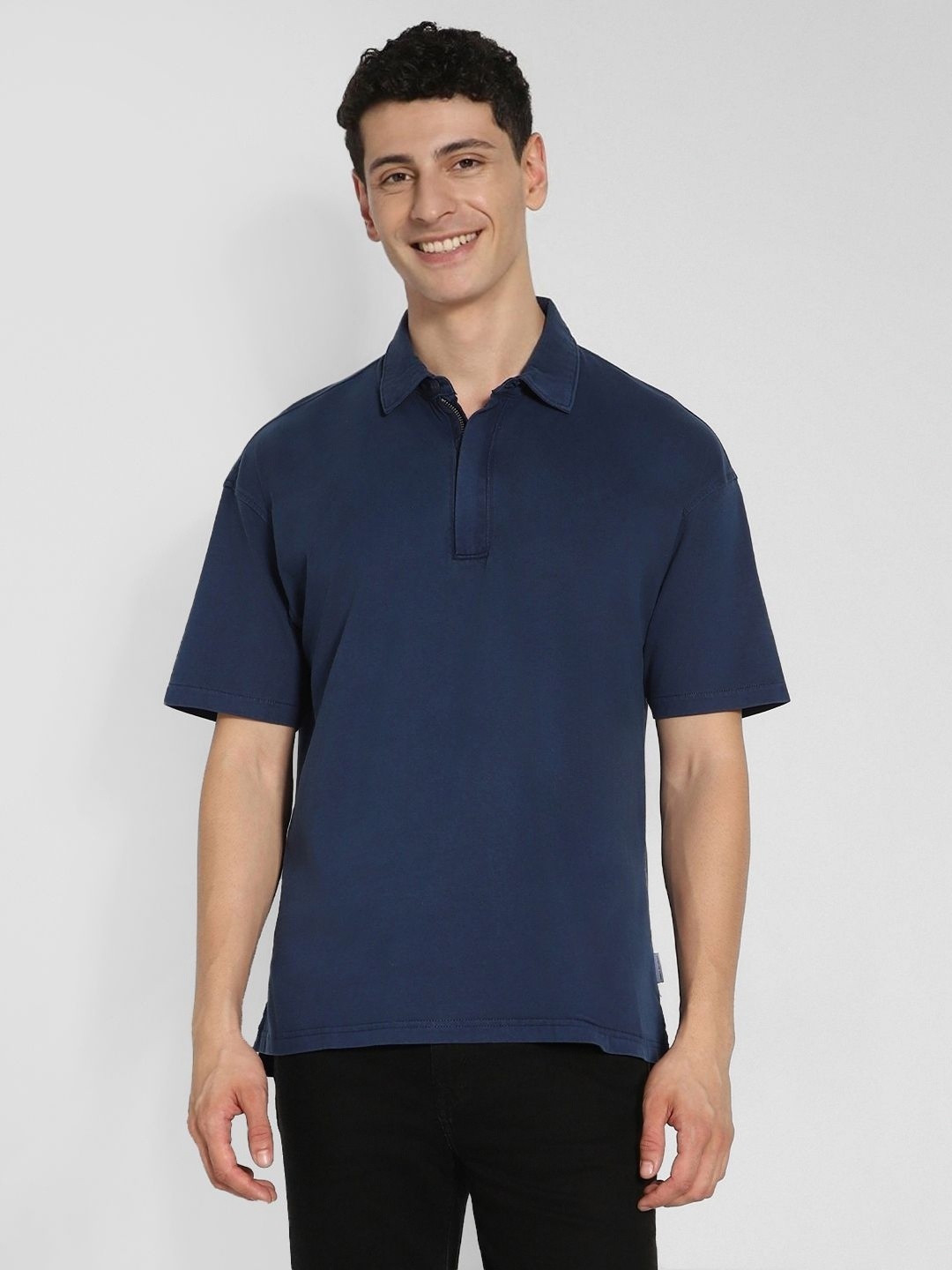 

AMERICAN EAGLE OUTFITTERS Men Solid Polo Collar Cotton Oversized T-shirt, Navy blue