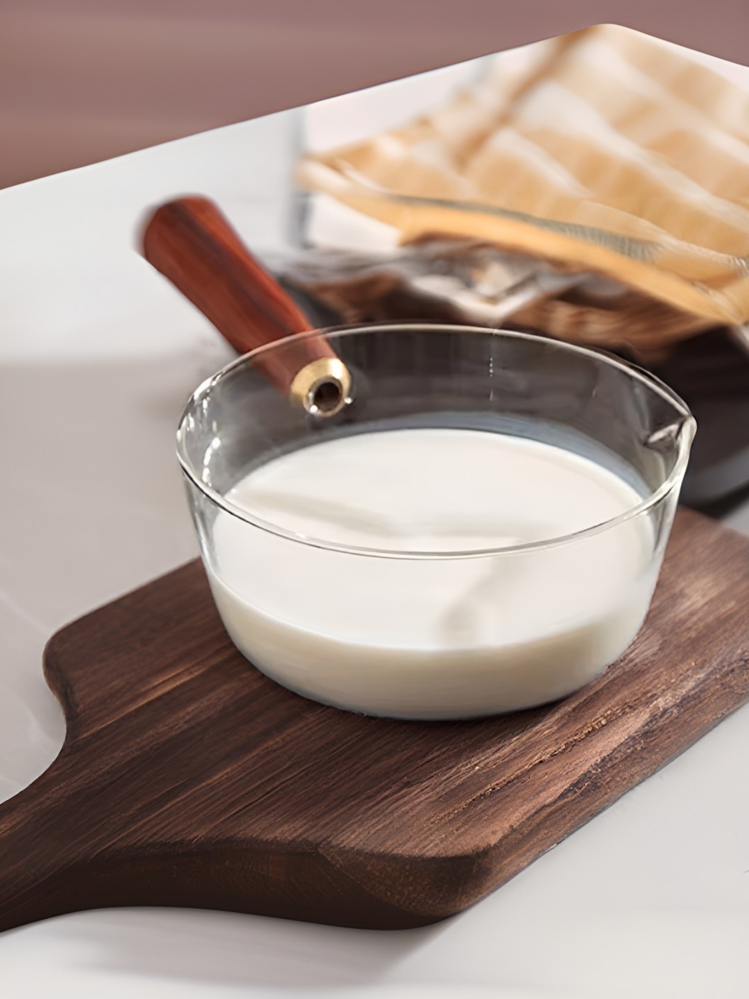 

UMAI Transparent Induction Base Borosilicate Glass Saucepan With Handle 1.45l