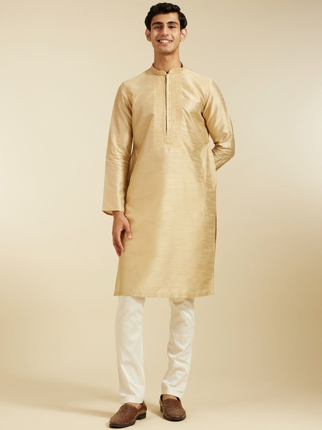 

Diwas by Manyavar Mandarin Collar Thread Work Straight Kurta, Cream