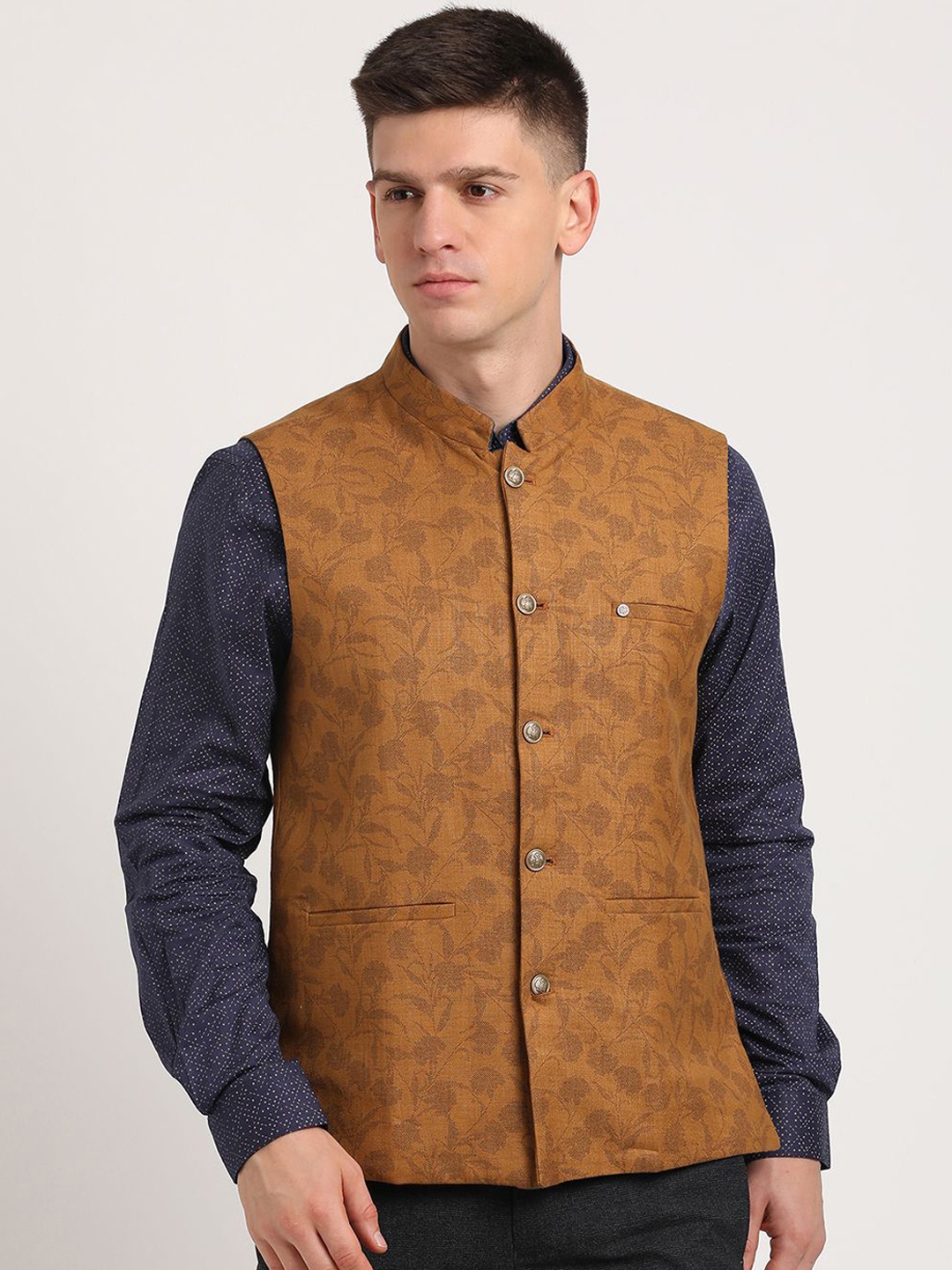 

Turtle Men Printed Woven Nehru Jacket, Camel brown