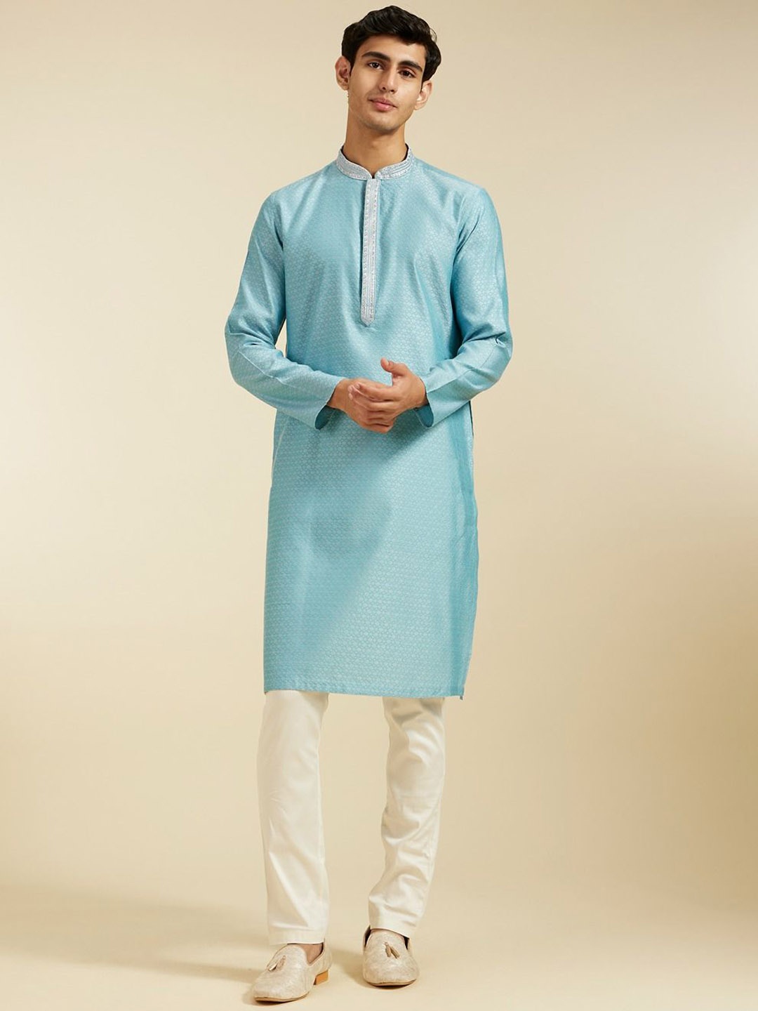 

Diwas by Manyavar Floral Woven Design Mandarin Collar Thread Work Straight Kurta, Blue