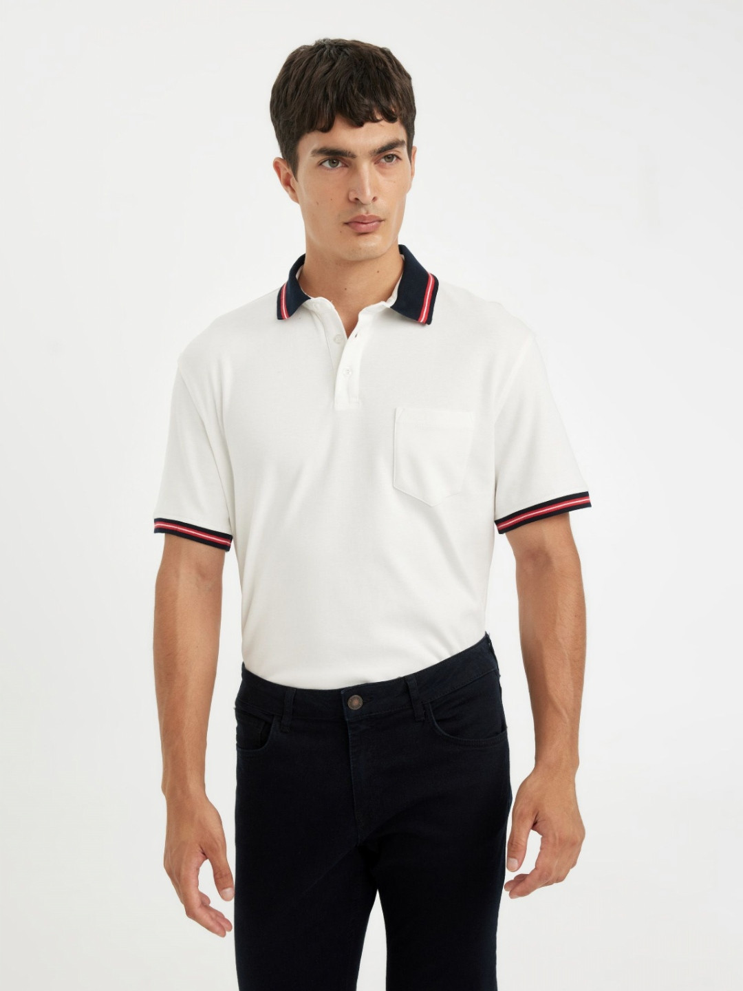 

DeFacto Men Solid Polo Collar Cotton T-shirt, White