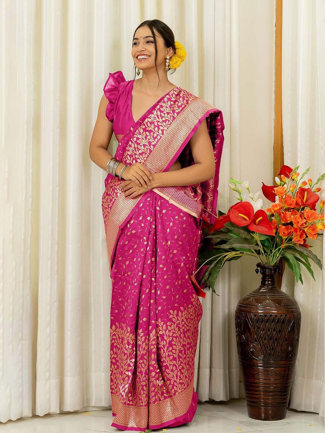 

Subham Woven Design Zari Silk Blend Banarasi Saree, Pink