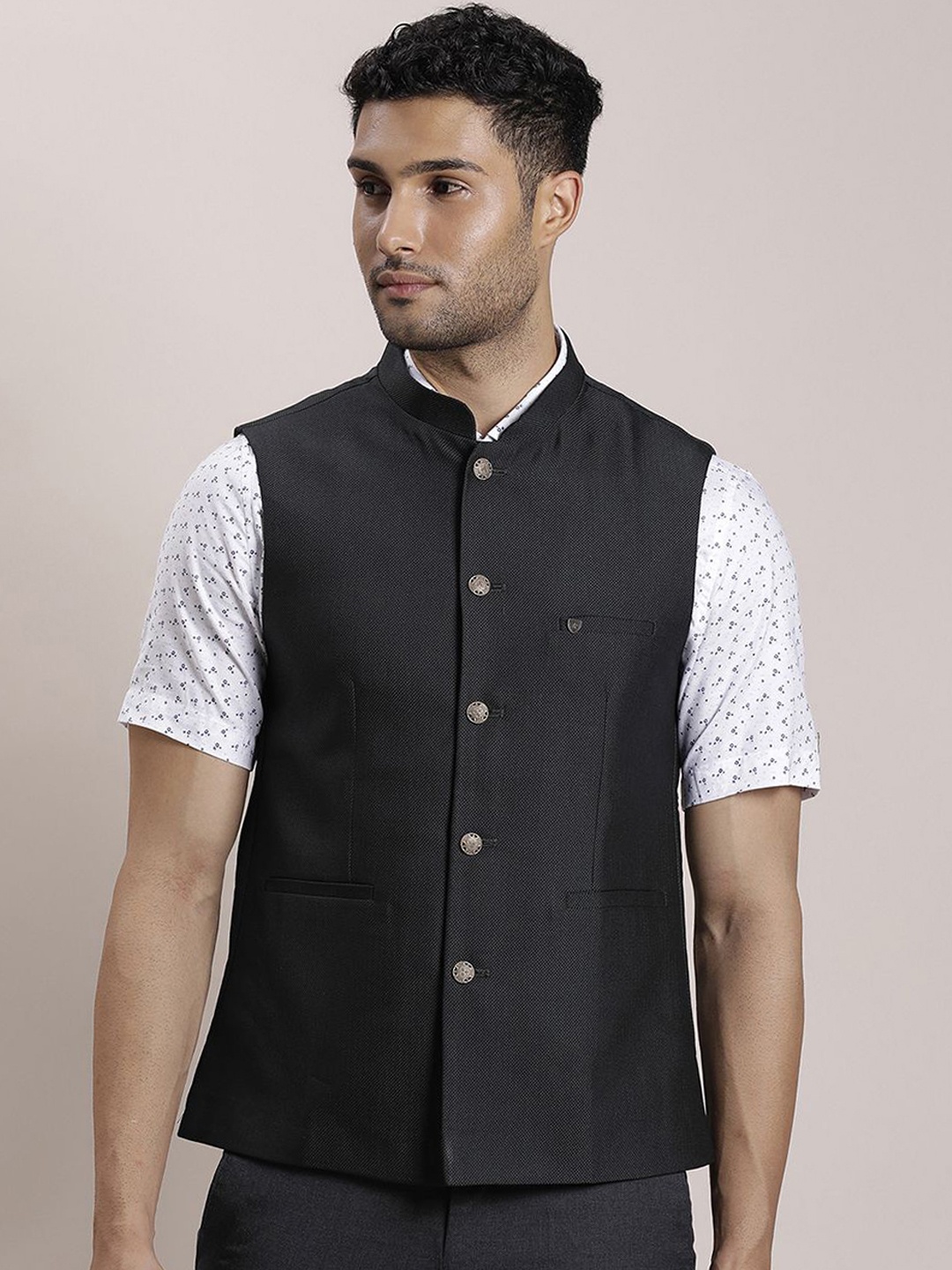 

Turtle Slim-Fit Woven Nehru Jackets, Black