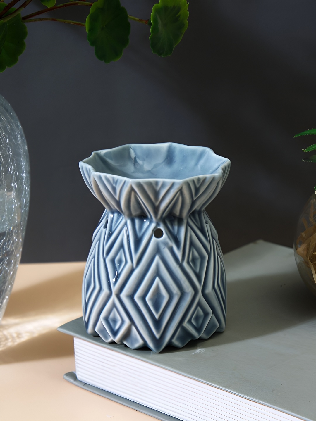 

TAYHAA Blue Geometric Textured Ceramic Candle Holder