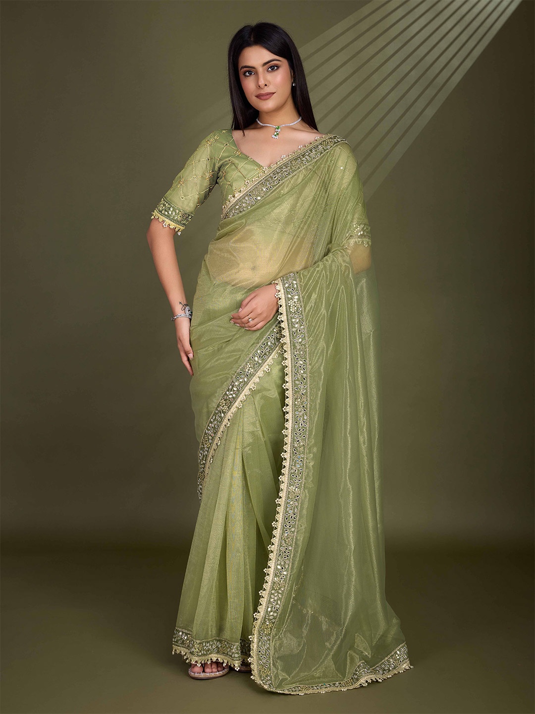 

KIMISHA Embellished Mirror Work Net Saree, Green