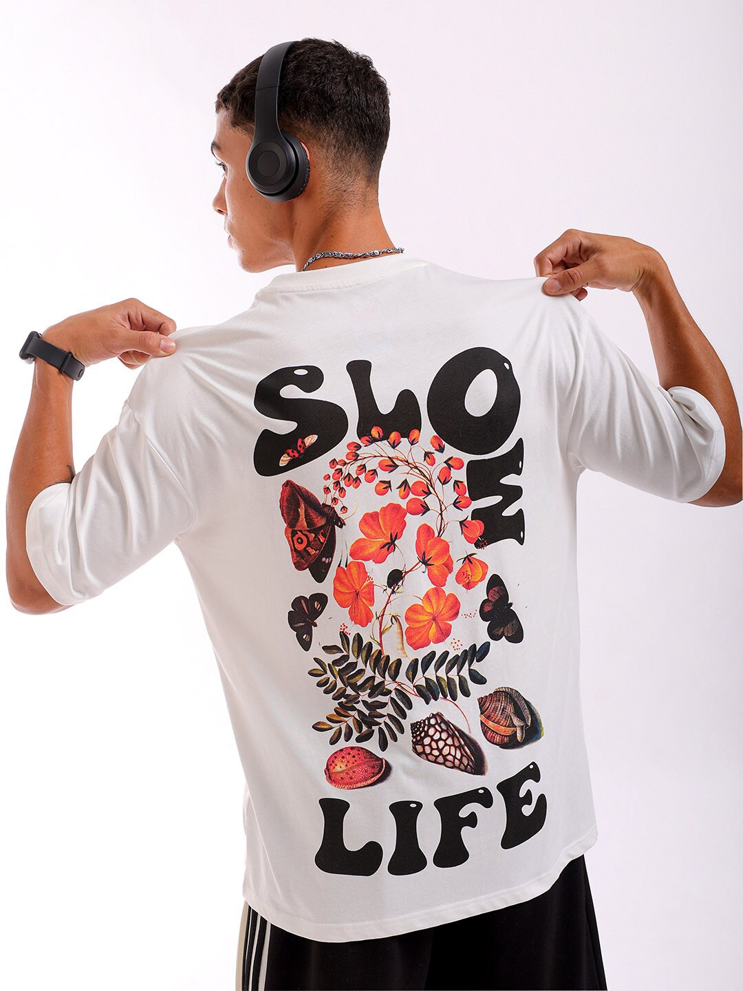 

The Indian Garage Co Men Back Printed Round Neck Boxy Oversized T-shirt, White