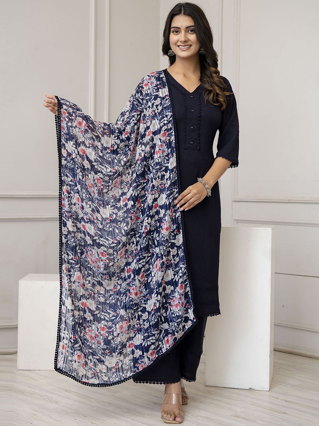 

Nayo Round Neck Straight Kurta with Palazzos & Dupatta, Navy blue