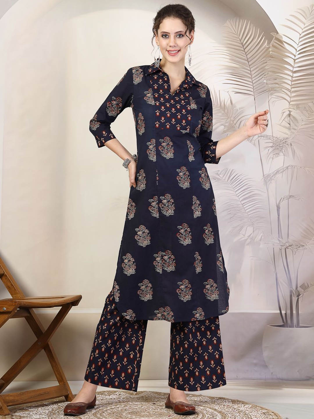 

KIMAYRA Floral Printed Pure Cotton Straight Kurta With Palazzos, Navy blue