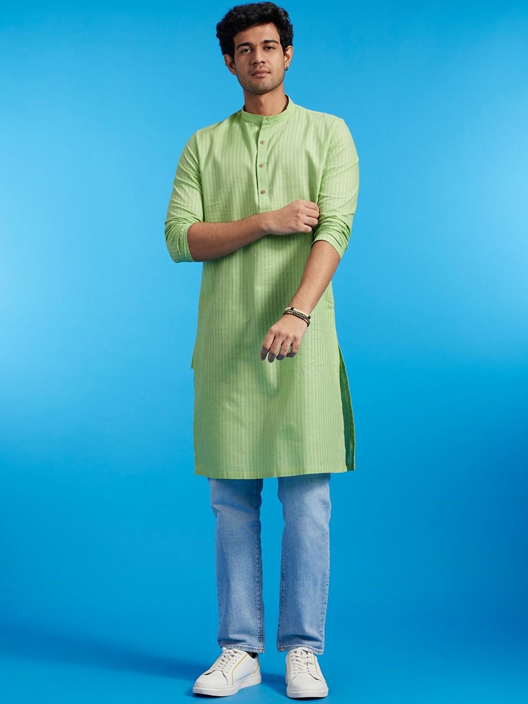 

Diwas by Manyavar Self design Mandarin Collar Cotton Kurta, Green