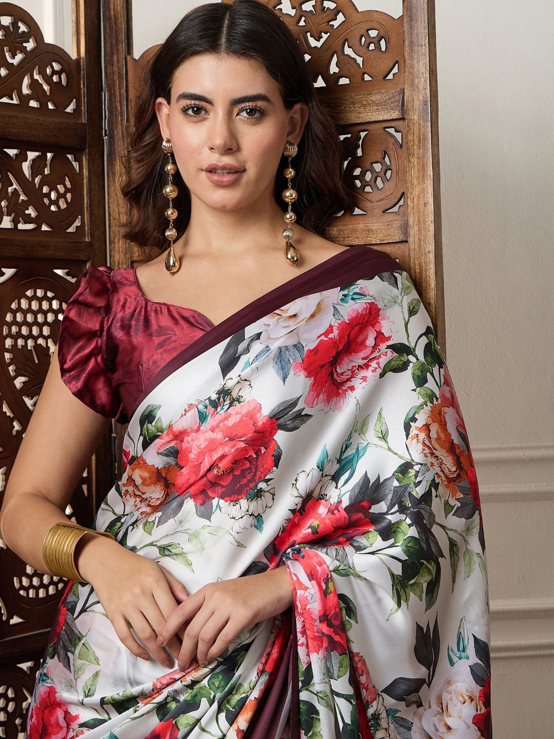 

Sangria Printed Saree With Blouse Piece, Off white
