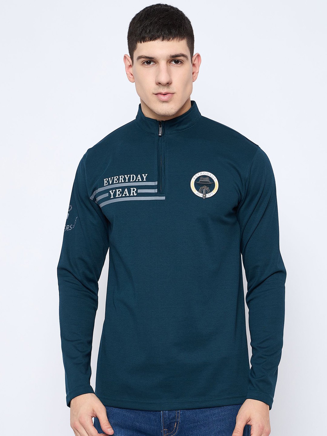 

Parcel Yard Men Printed Sweatshirt, Blue