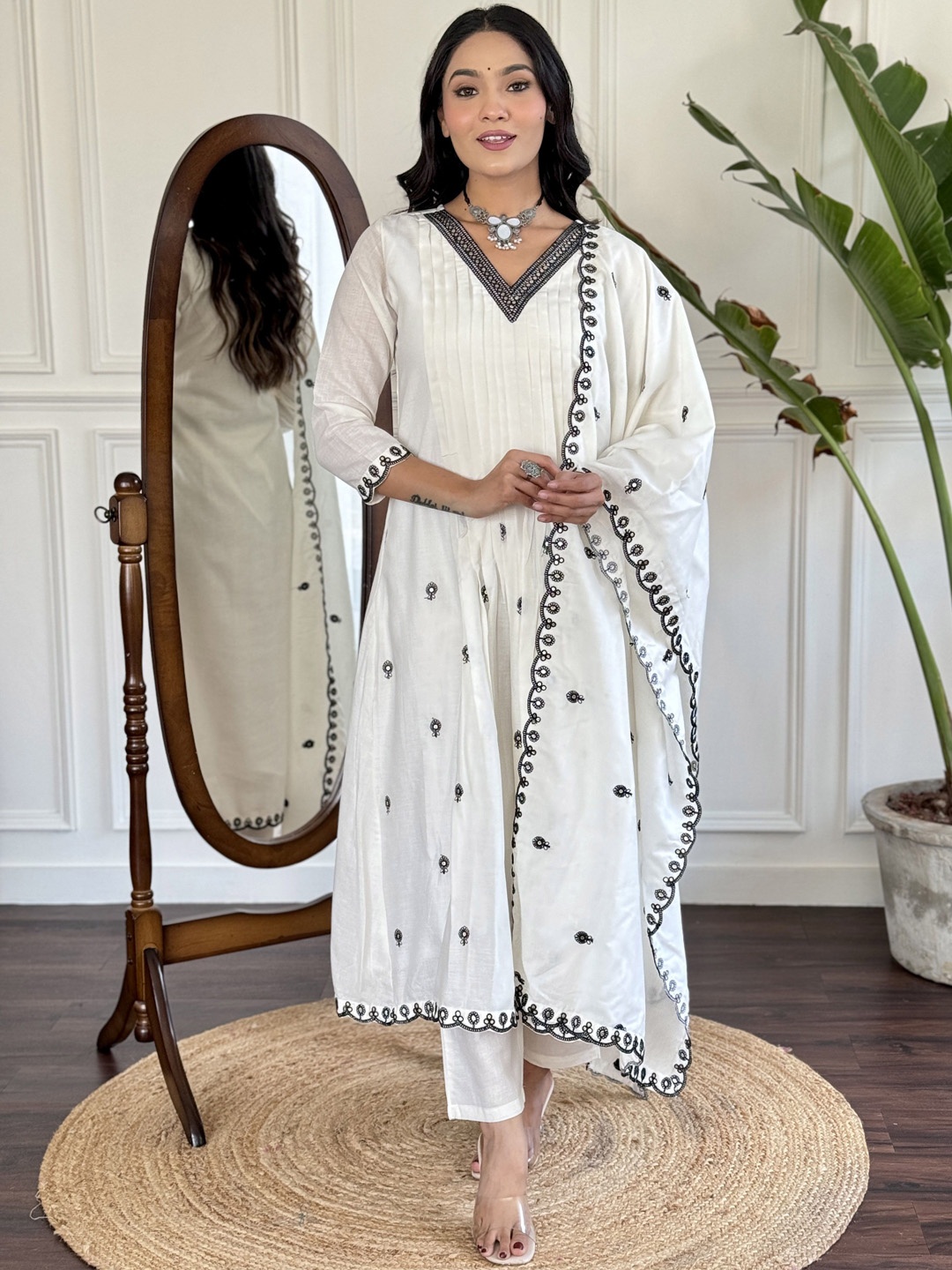 

KALINI Ethnic Motifs Embroidered Pure Cotton Kurta With Trousers & Dupatta, White