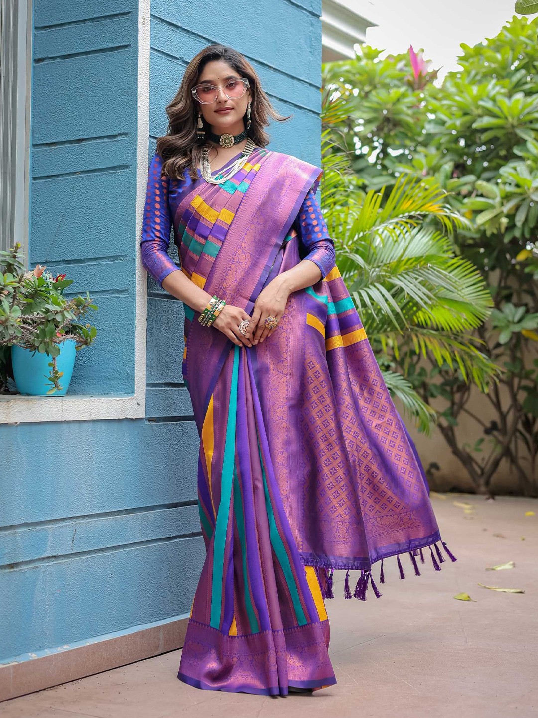 

Kandora Woven Design Zari Pure Silk Kanjeevaram Saree, Purple