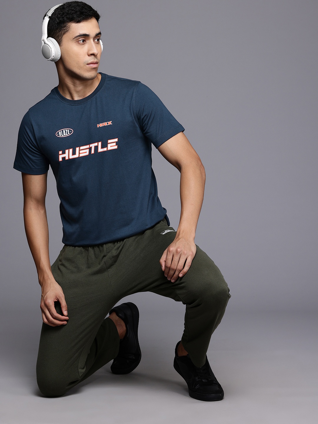 

HRX by Hrithik Roshan Typography Printed T-shirt, Navy blue