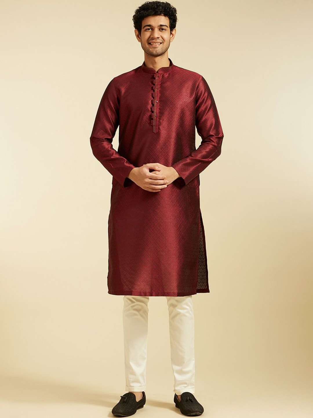 

Diwas by Manyavar Ethnic Motifs Woven Design Thread Work Mandarin Collar Straight Kurta, Maroon