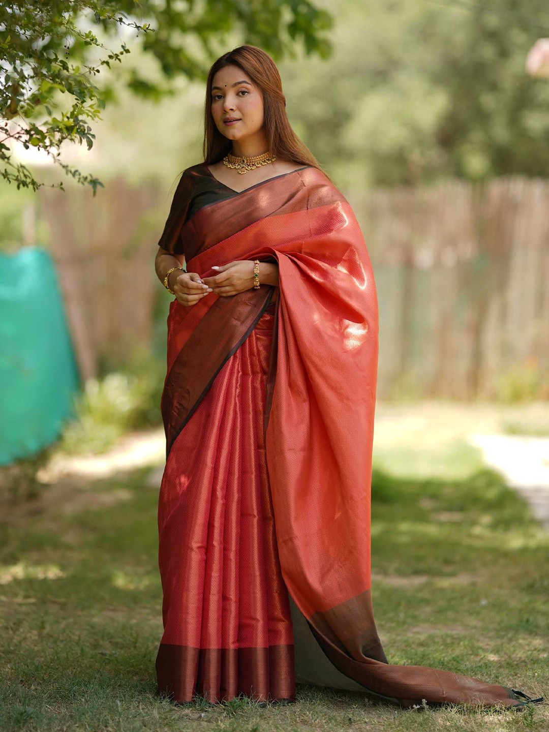 

Kandora Woven Design Zari Pure Silk Kanjeevaram Saree, Red